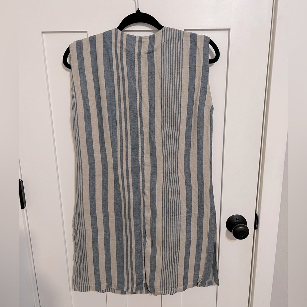 Penny Black Linen Button Up Stripped Blue and tan sleeveless Vest Size 6 Italy - Picture 3 of 6